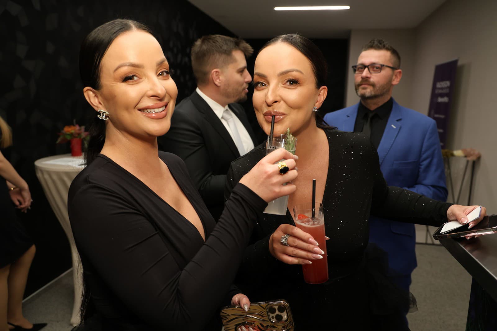 Veronika a Daniela Nízlové z dua TWiiNS