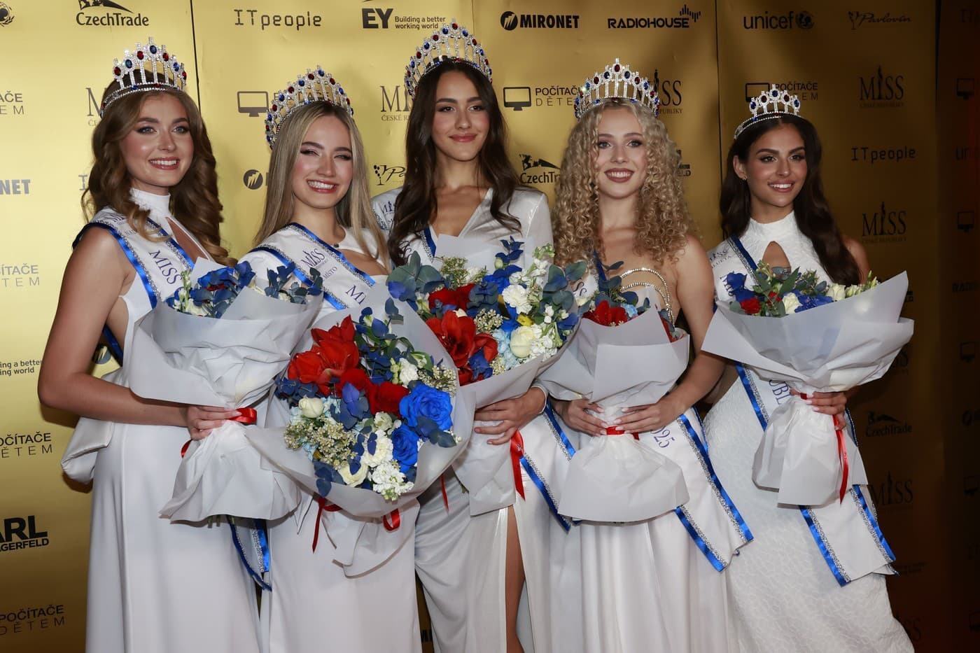 Beáta Pospíšková, Isabella Rossini, Miriam Sais, Karolína Kuhnová, Tereza Hromasová