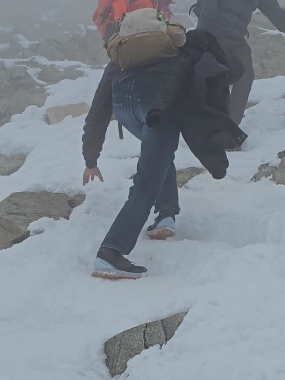 Jeden z príkladov, ako vyzerajú turisti v Tatrách