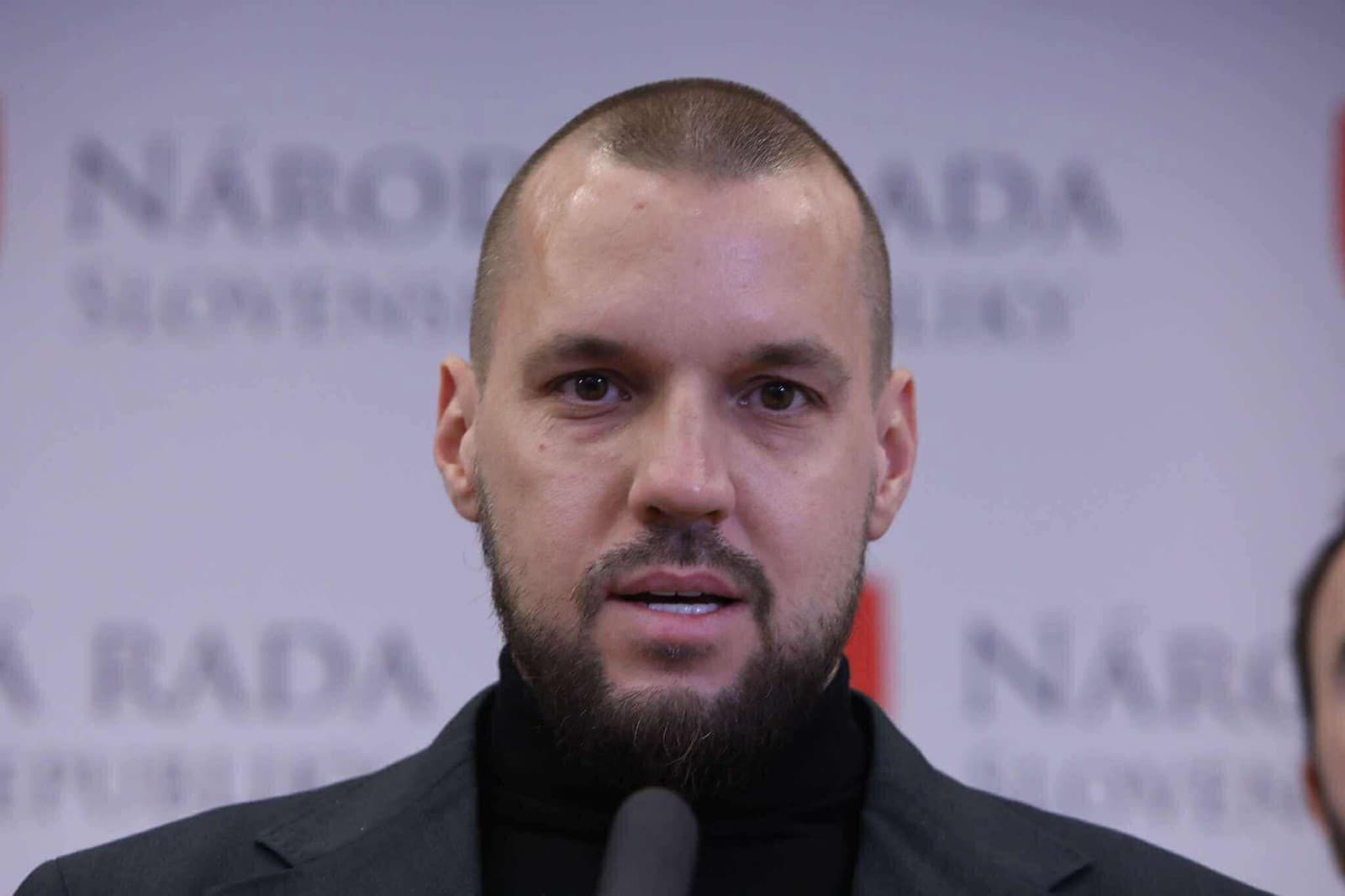 Taraba chce platiť pokuty