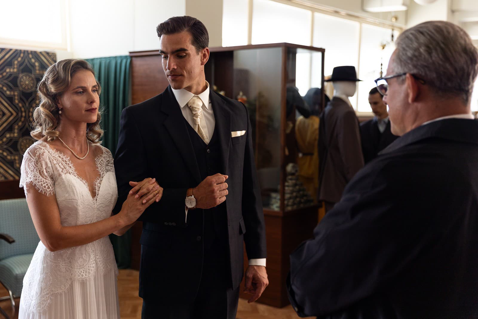 Nela Pocisková a Adam Bárdy v seriáli Dunaj, k vašim službám