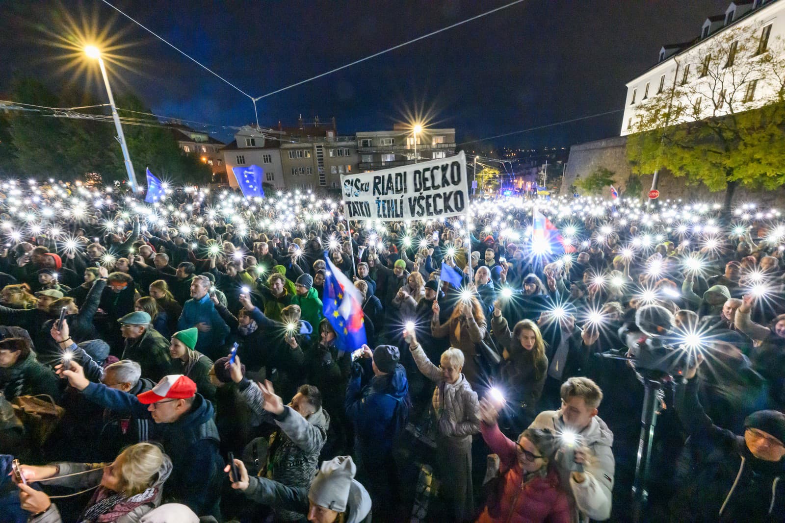 Pochod strany SaS za odstúpenie riaditeľa SIS Pavla Gašpara