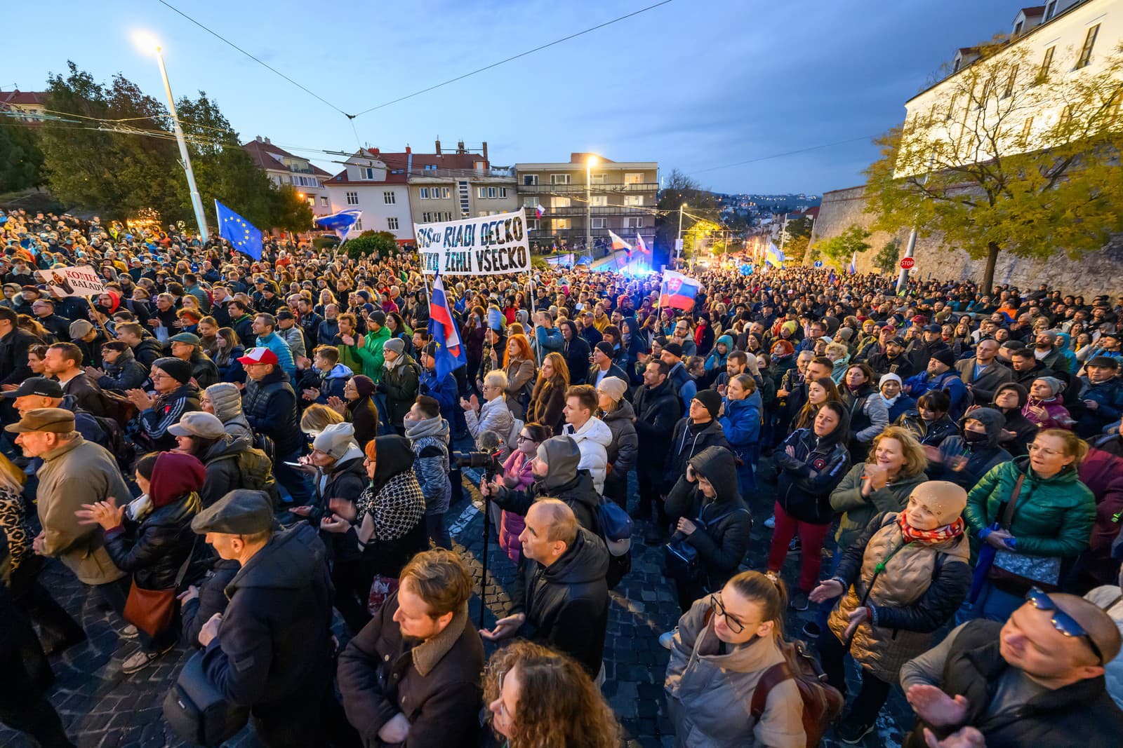 Pochod strany SaS za odstúpenie riaditeľa SIS Pavla Gašpara