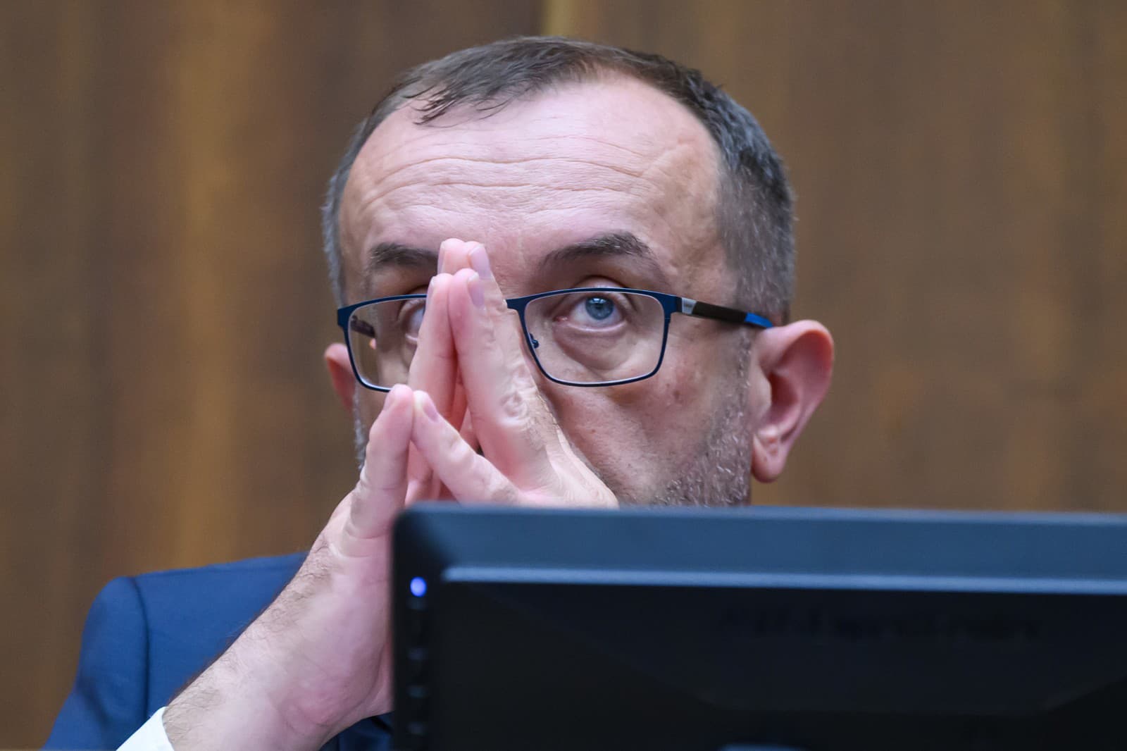 Emotívny záver výboru k