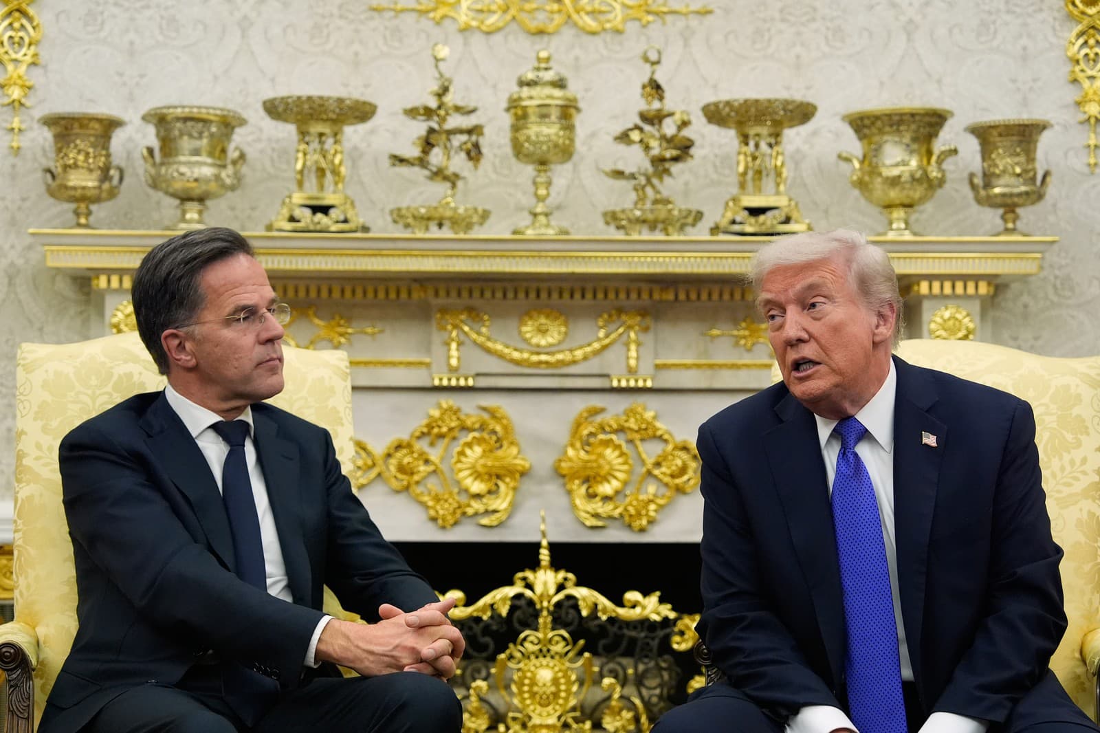 Šéf NATO po stretnutí