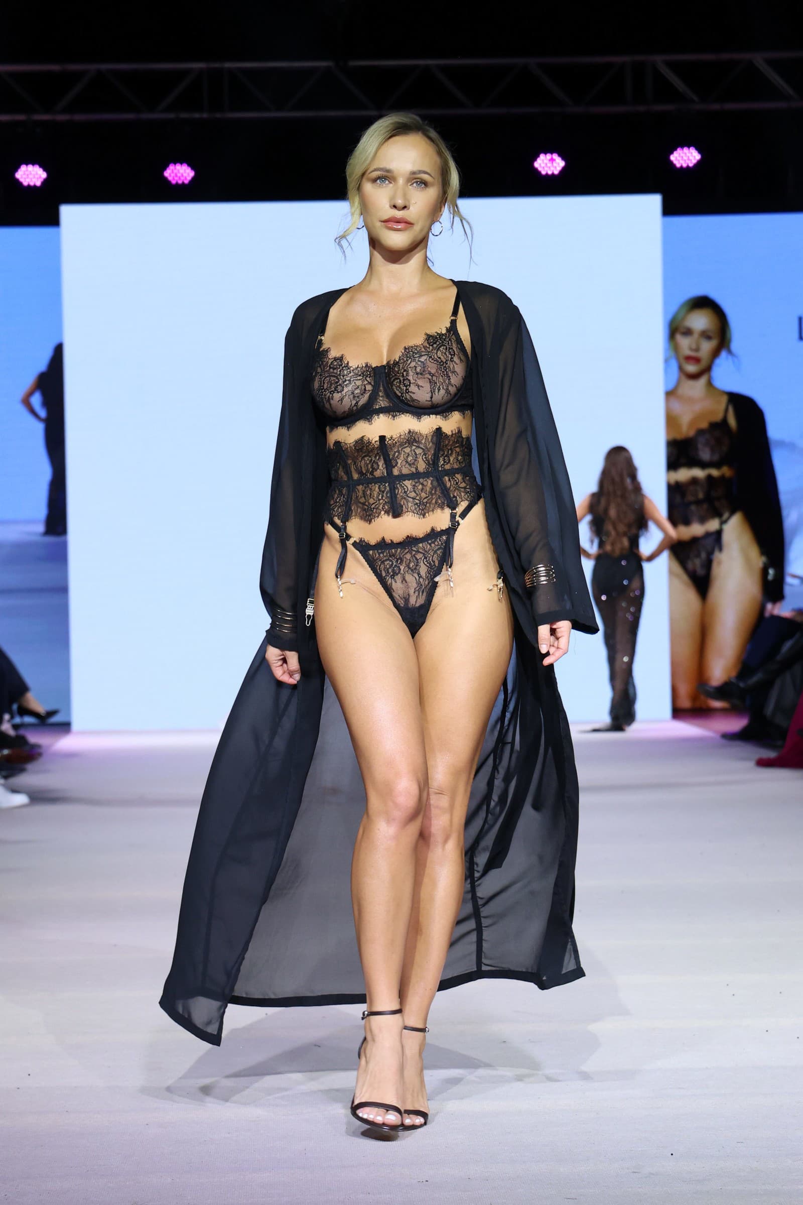 Bratislavské módne dni. Na snímke Nela Slováková