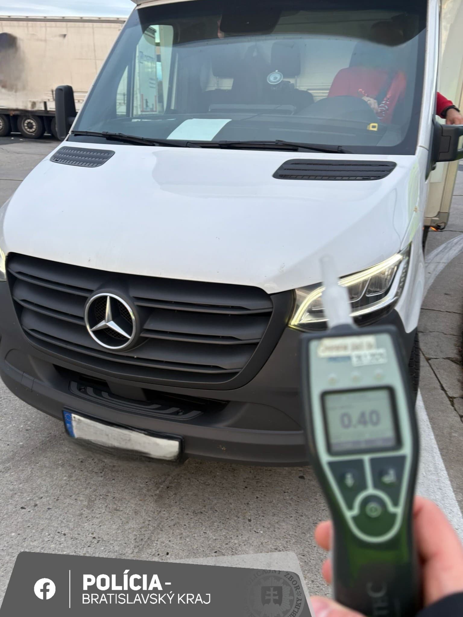 Polícia odhalila dvoch vodičov kamiónov jazdiacich pod vplyvom alkoholu.