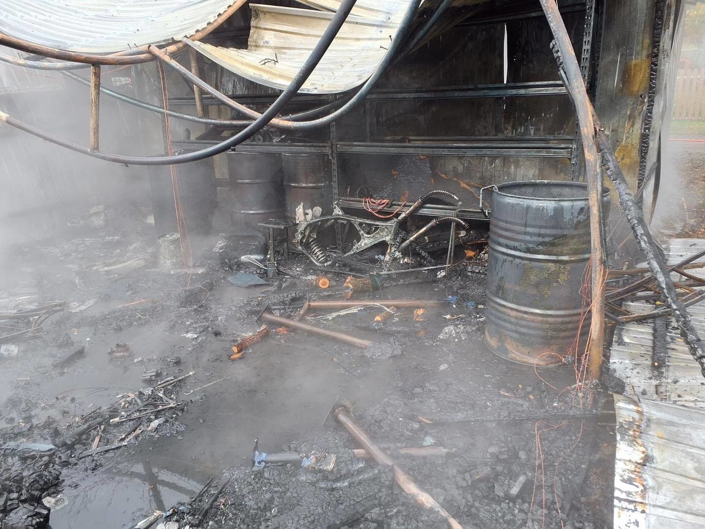 Požiar plechovej garáže v obci Sučany.