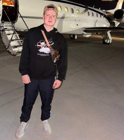 Rodičia potetovali ročné dieťa, aby vyhrali byt!