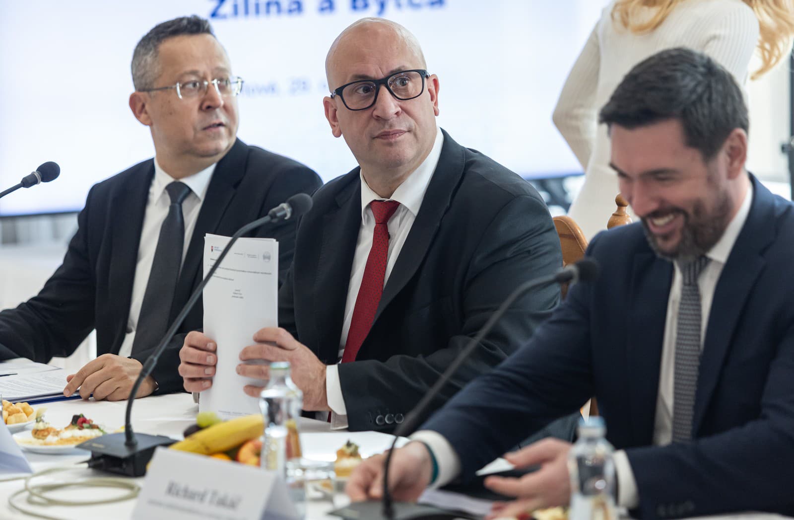 Vláda rokovala v obci