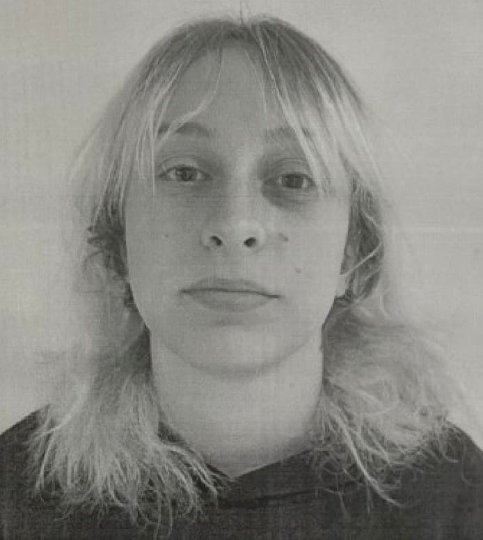 Polícia pátra po troch