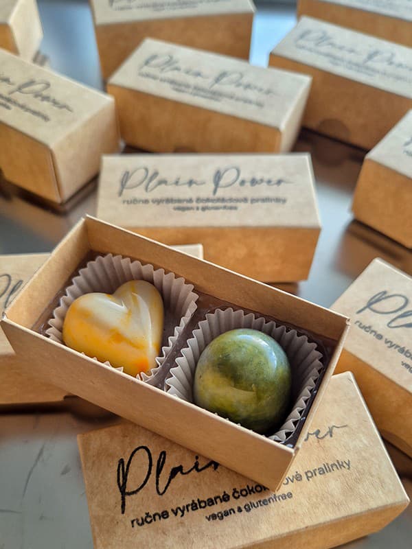 Ak hľadáte darčeky pre svojich firemných partnerov, nezabudnite, že okrem chuti a kvality rozhoduje aj prezentácia. Práve tá totiž zanechá dojem