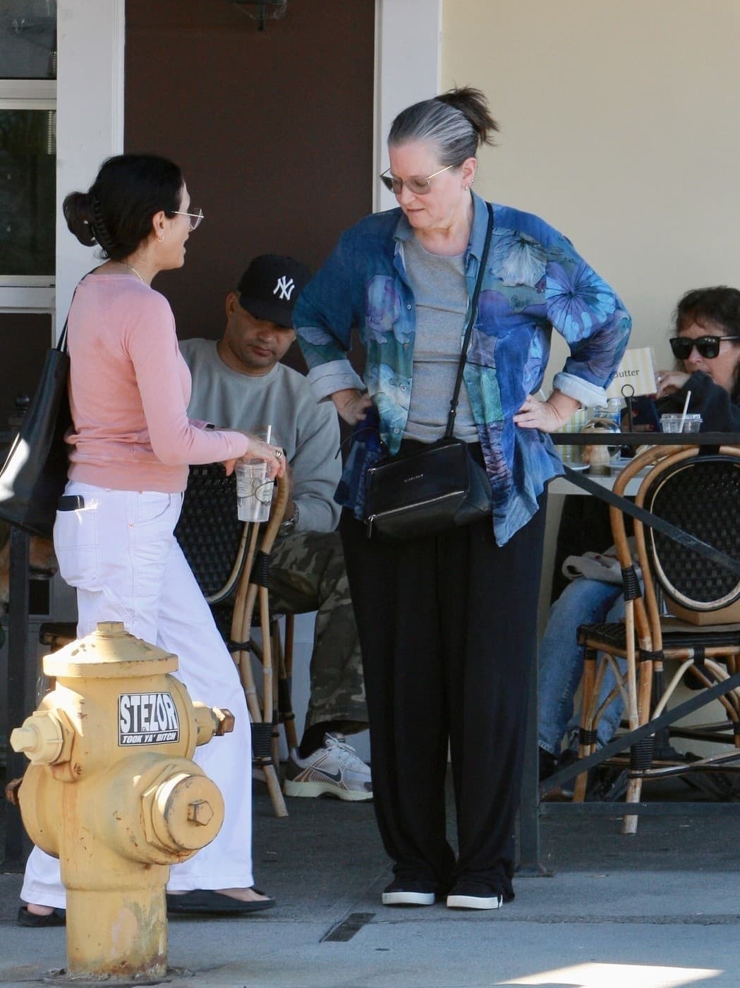 Bridget Fonda na aktuálny záberoch