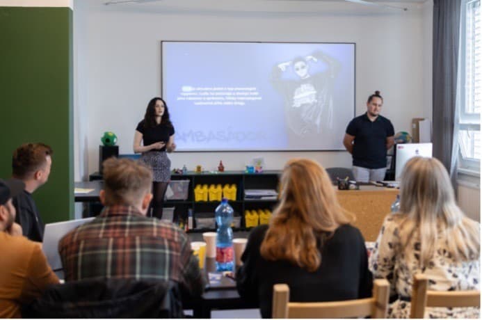 Klaudia a Jozef svojim projektom prevalcovali domácich aj európskych študentov