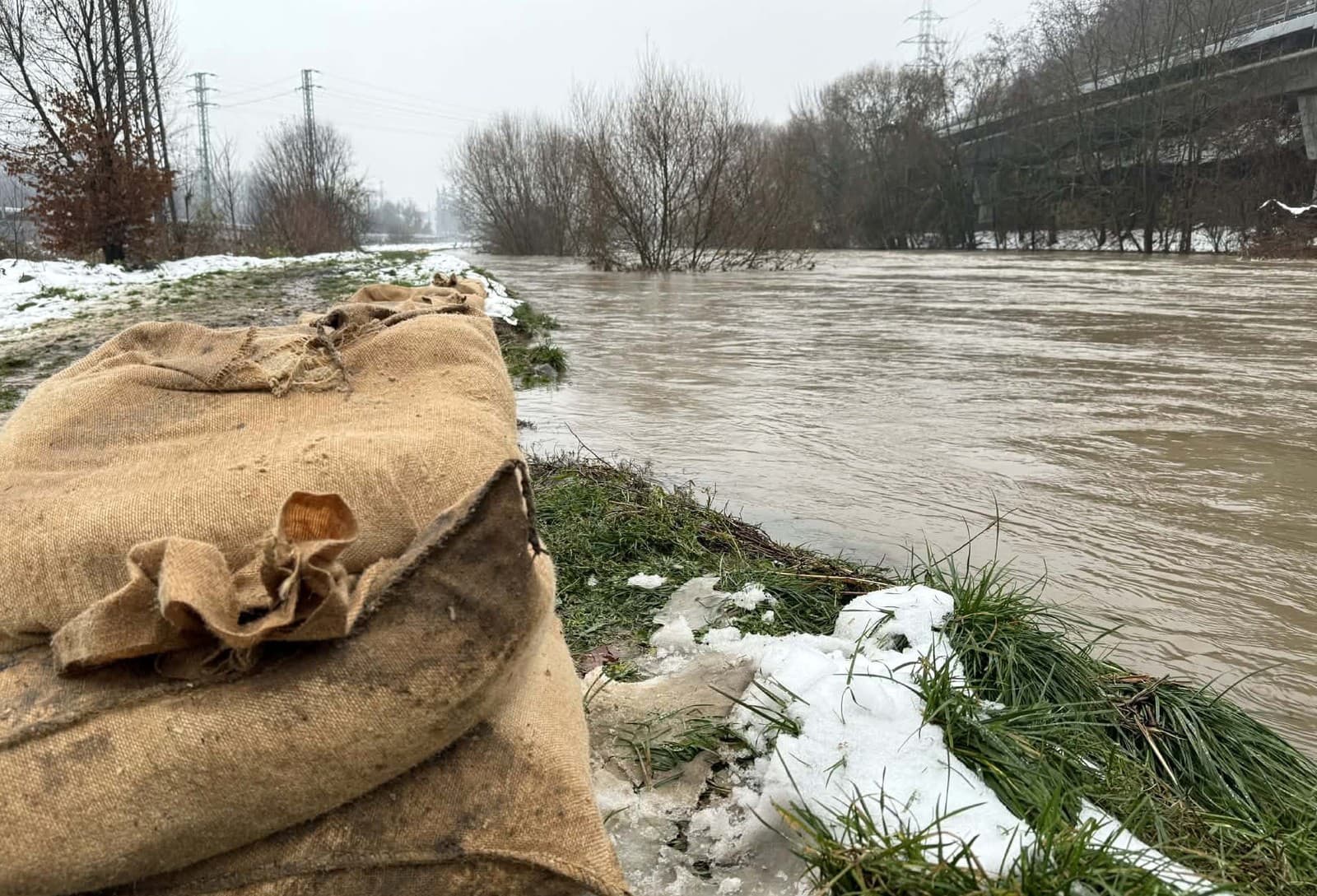 MIMORIADNE Kritická situácia: VIDEO