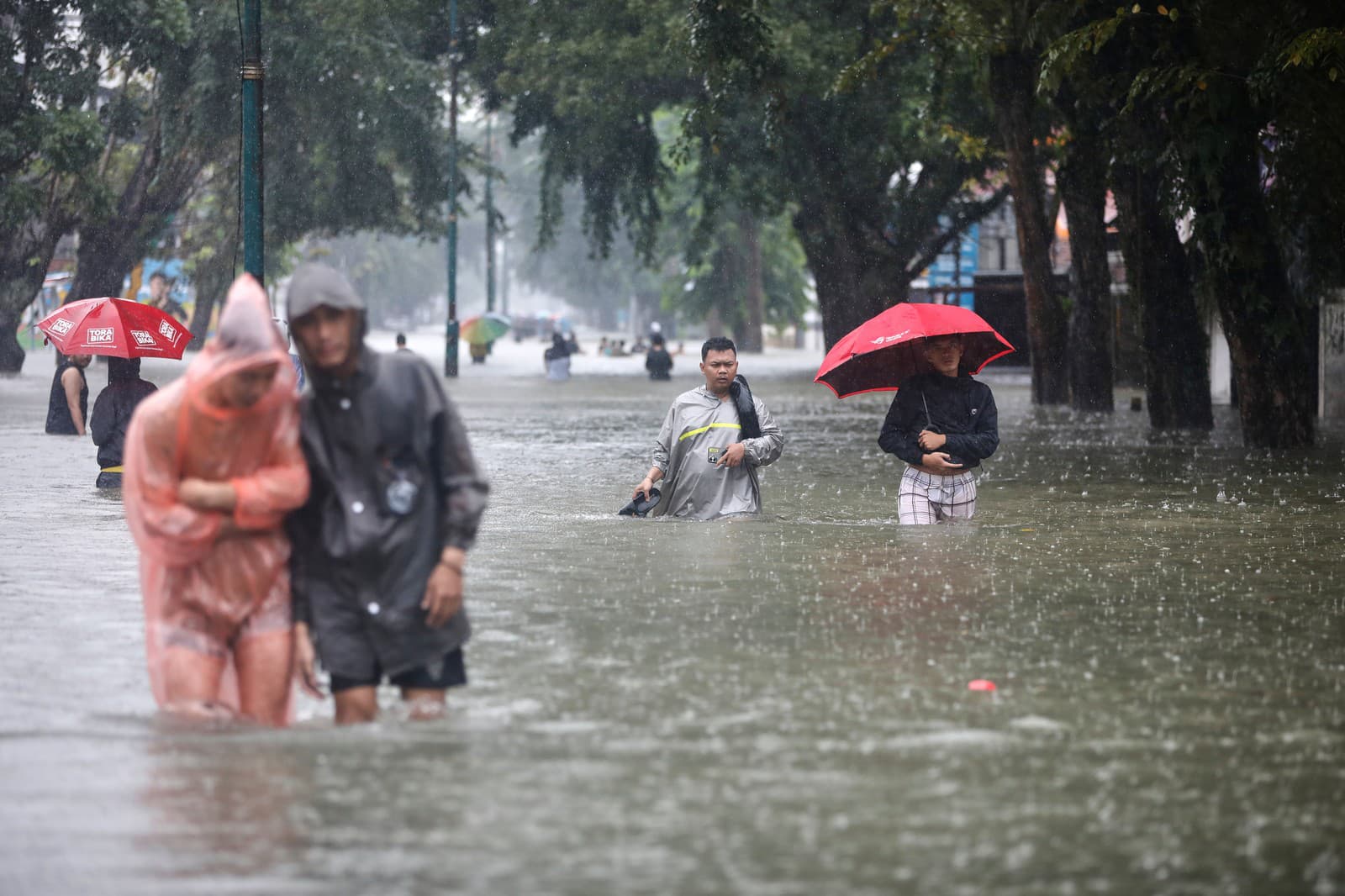 Povodne v Indonézii.