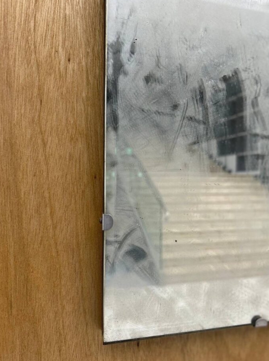 Dobrovoľník omylom „upratal“ umelecké dielo.