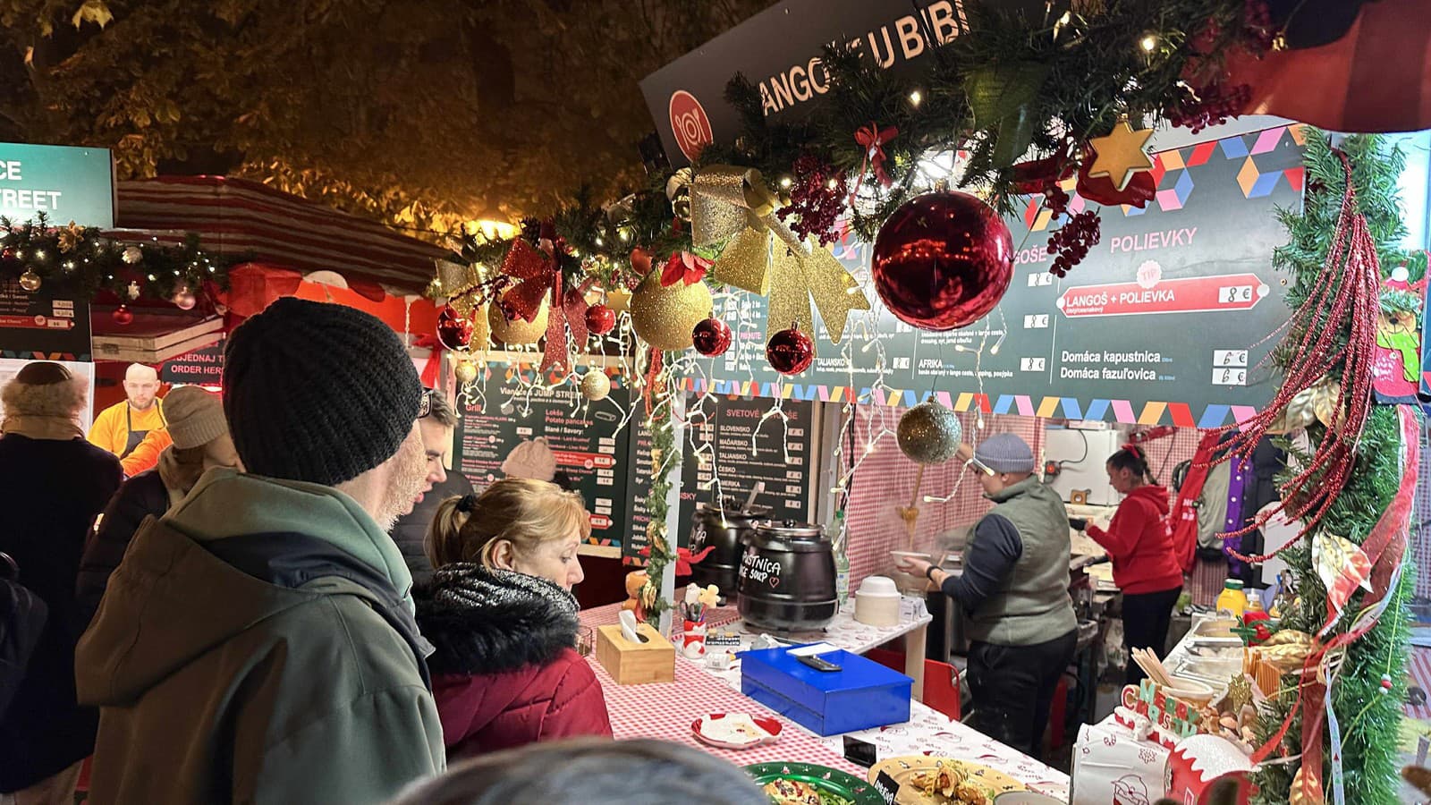 Vianočné trhy v Bratislave