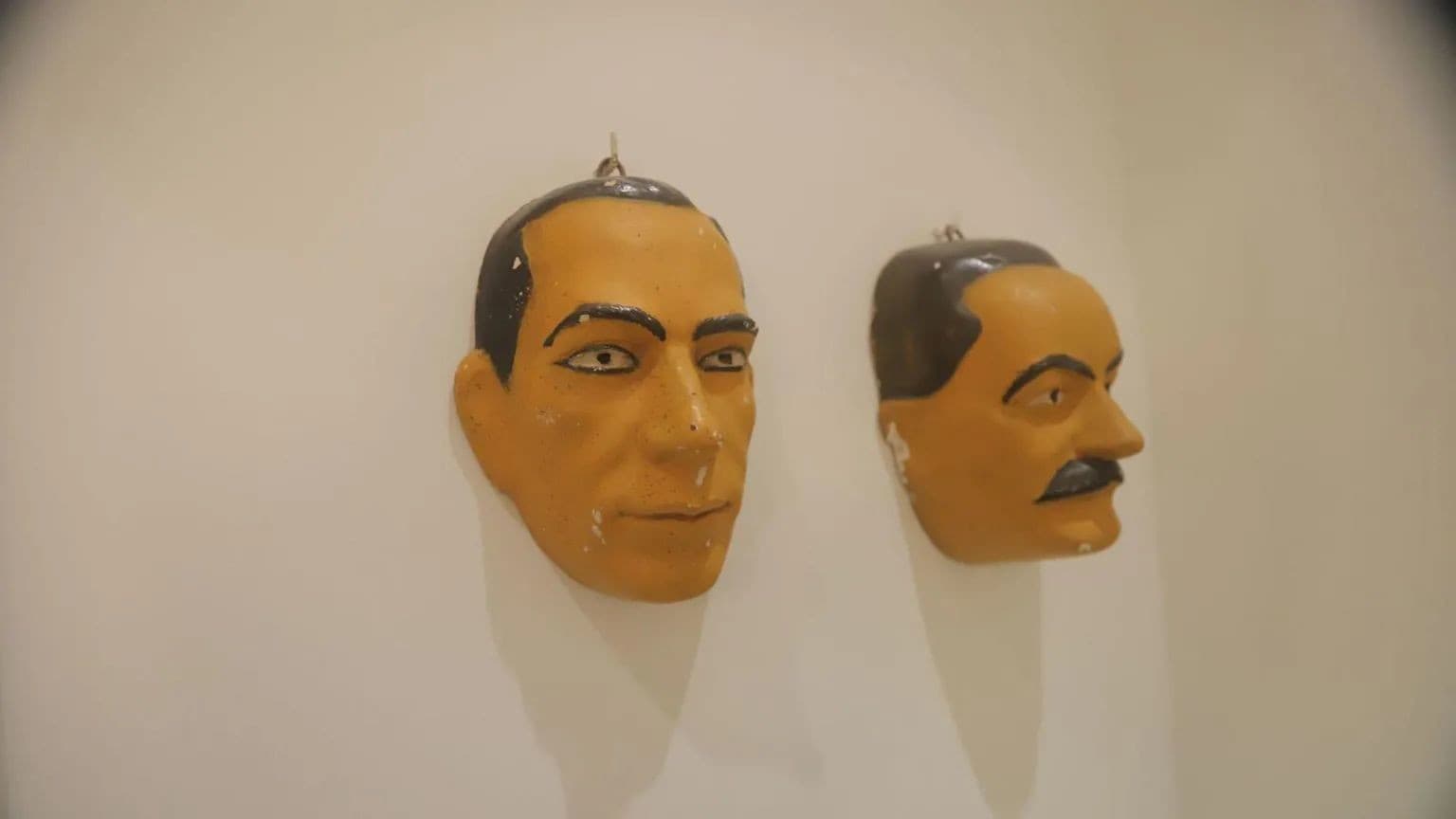 Kongresmani zverejnili desivé zábery z Epsteinovho ostrova.