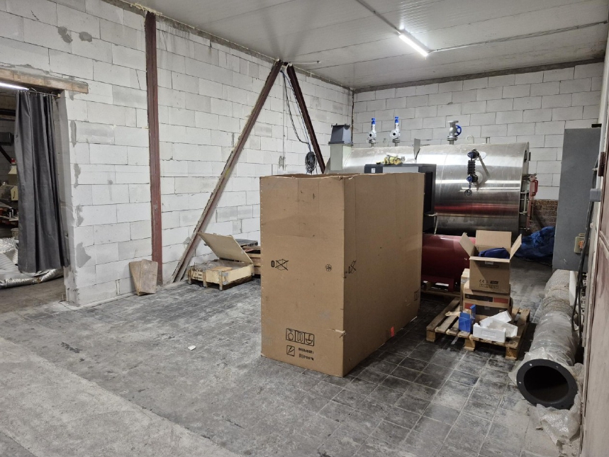 ďalšia odhalená nelegálna linka na spracovanie tabaku v Sobranciach