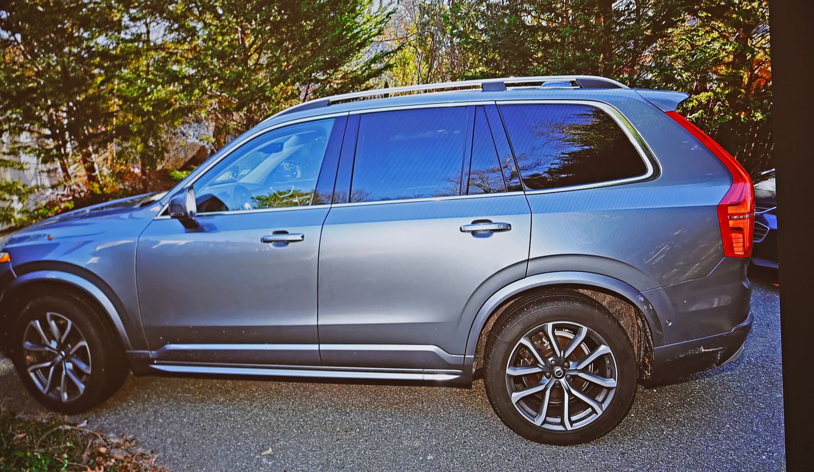 Volvo SUV, ktoré bolo prehľadané počas policajného vyšetrovania