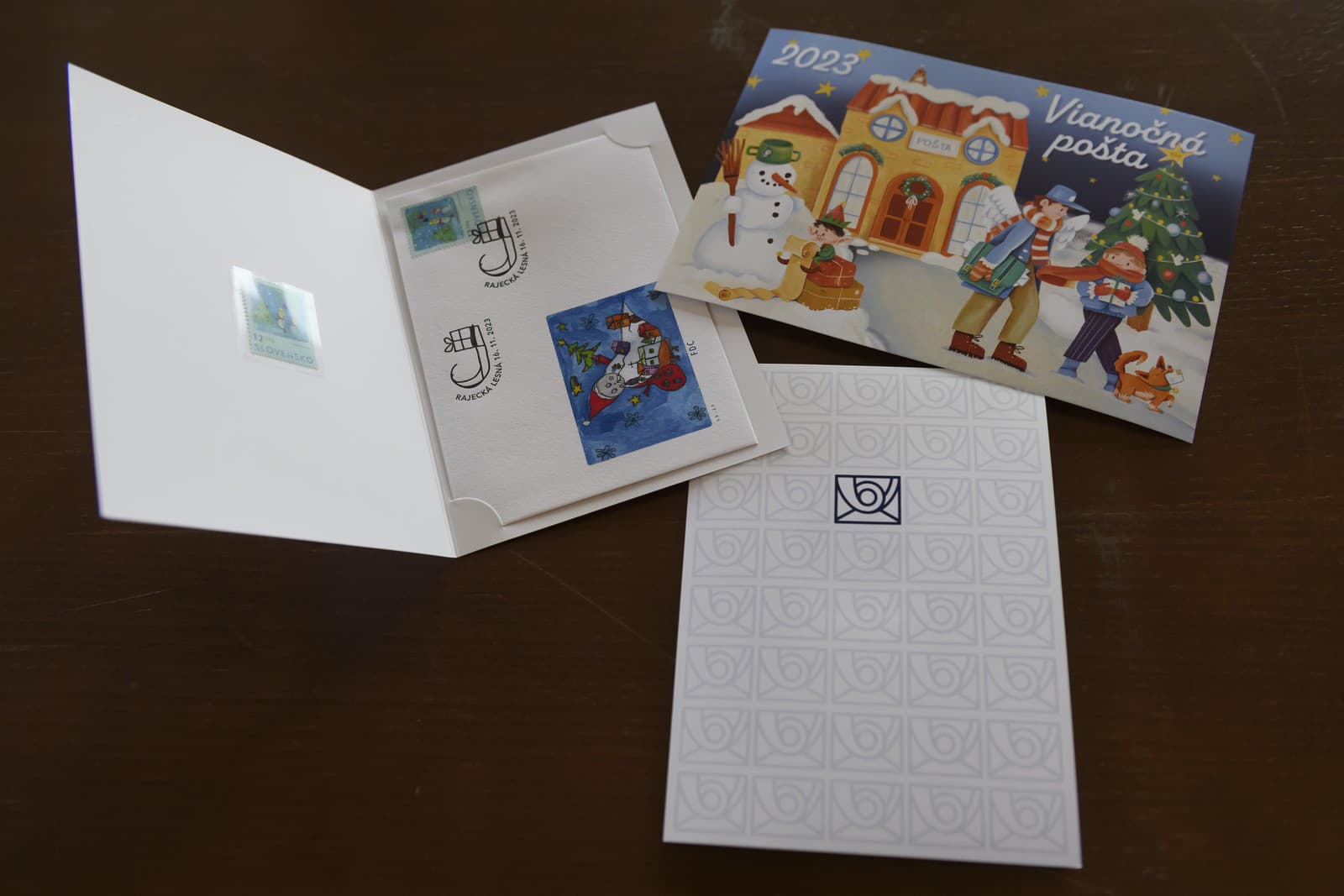 Vianočná pohľadnica počas slávnostného otvorenia 25. ročníka Vianočnej pošty.