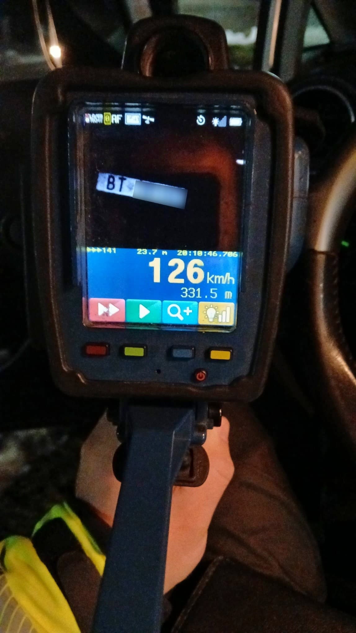 EXTRÉMNA jazda cestného piráta