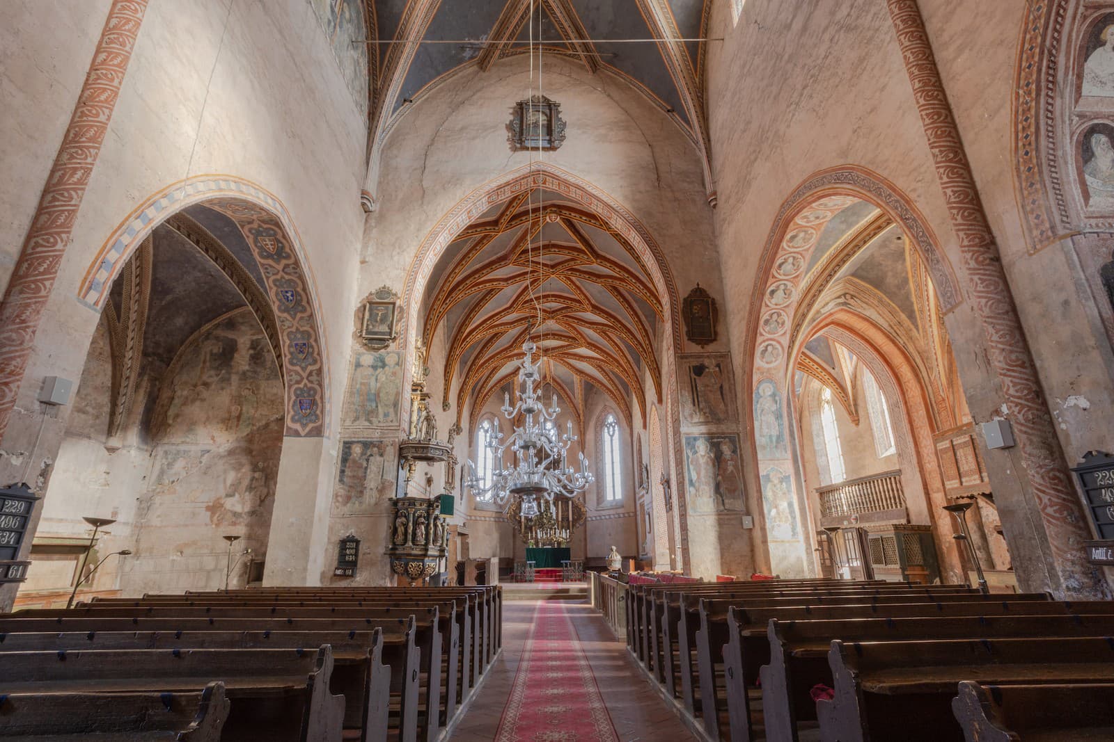 Medzi najkrajšie pamiatky, ktoré môžete objaviť v rámci Gotickej cesty, patrí aj kostol v Štítniku