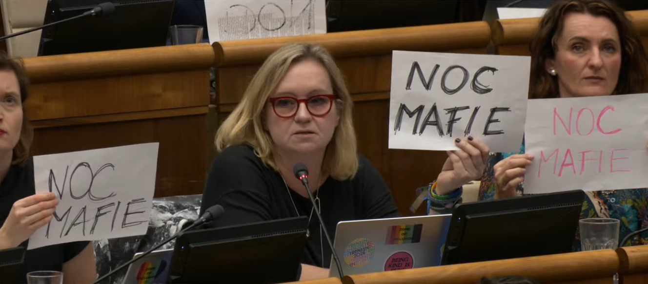 V parlamente to poriadne