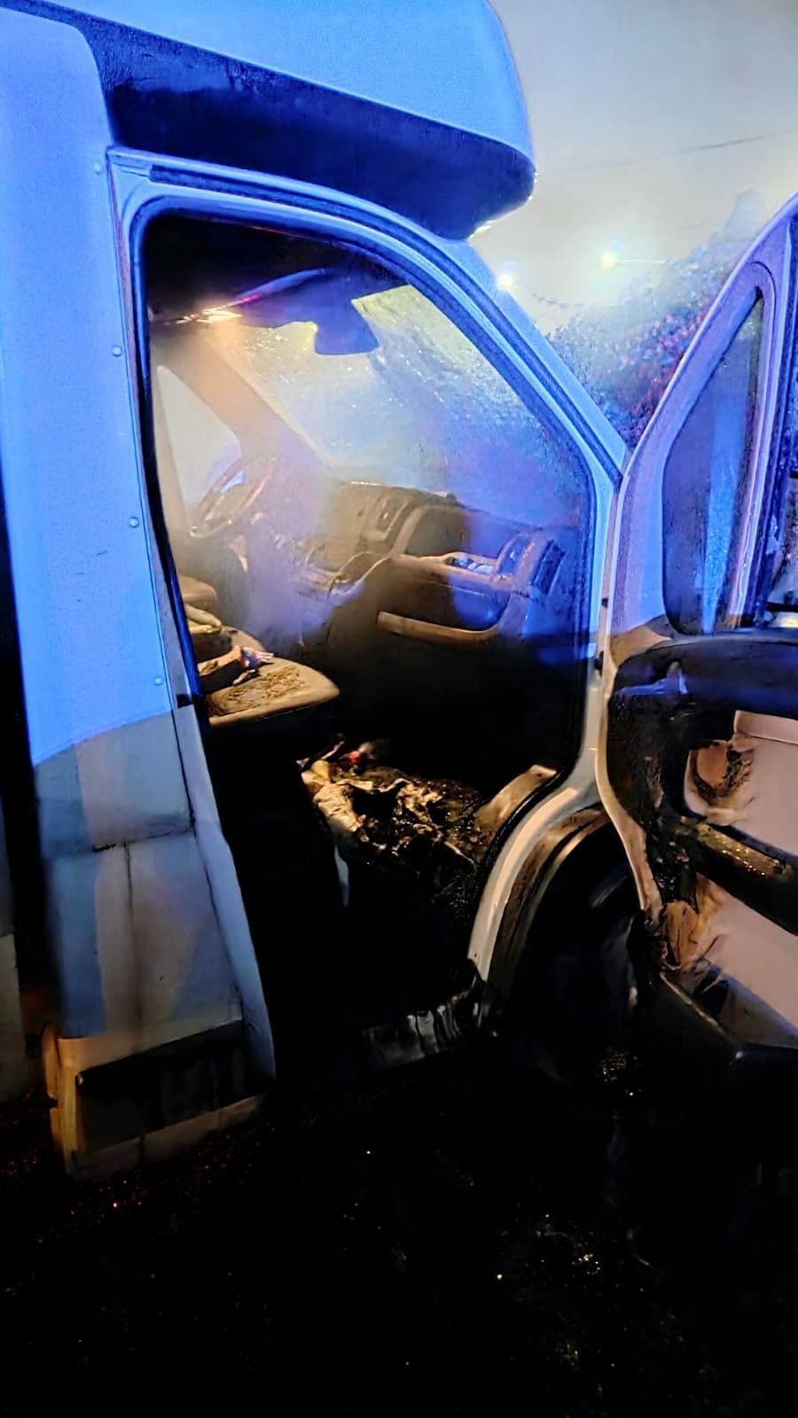 Požiar dodávky v mestskej časti Šulekovo v Hlohovci.