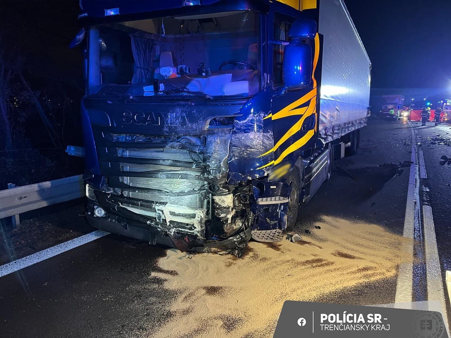 Čelná zrážka osobného vozidla