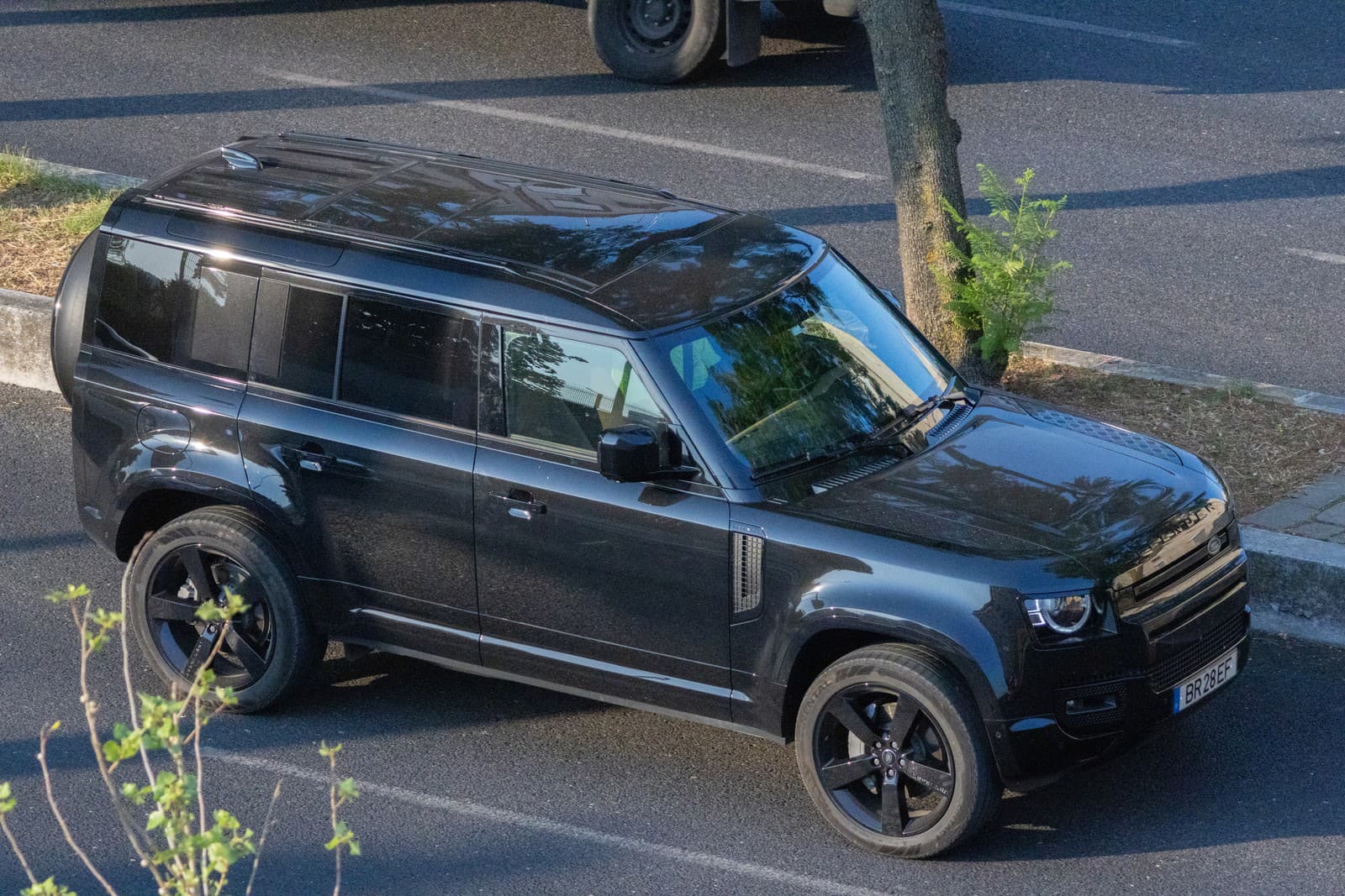 Ilustračný záber na vozidlo Land Rover Defender 130