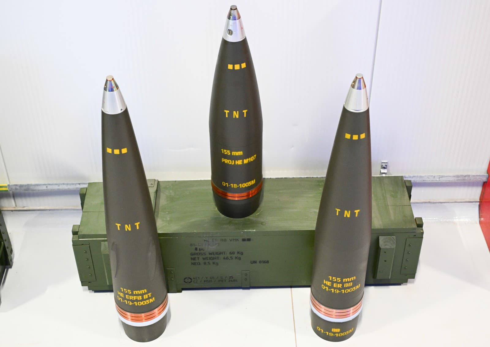 spustenie automatizovanej linky na plnenie munície 155 mm