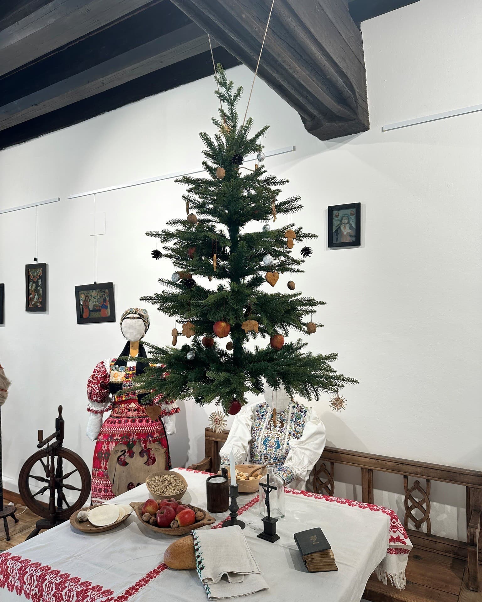 Neľútostná história štedrej večere: