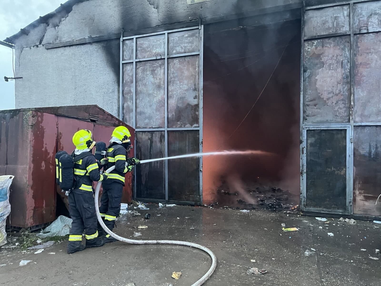 V dôsledku požiaru haly v Malackách vznikla škoda 550.000 eur