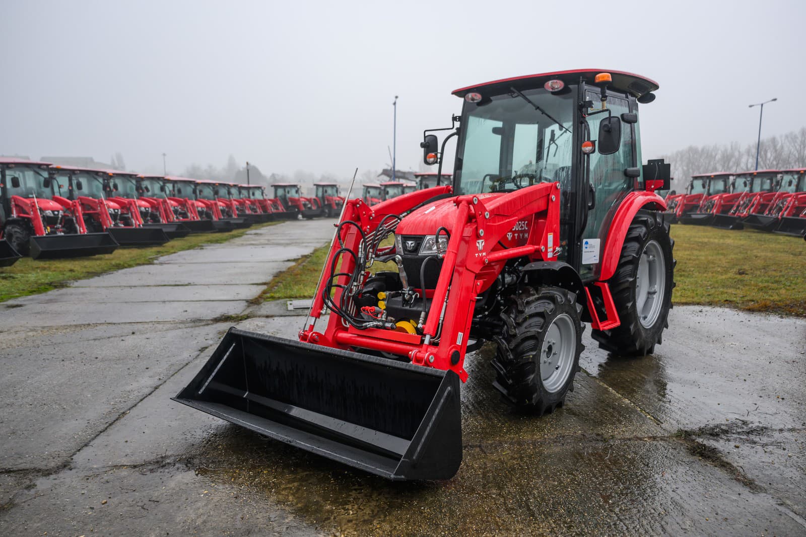 Nové traktory ako súčasť významnej investície pre vodohospodárov