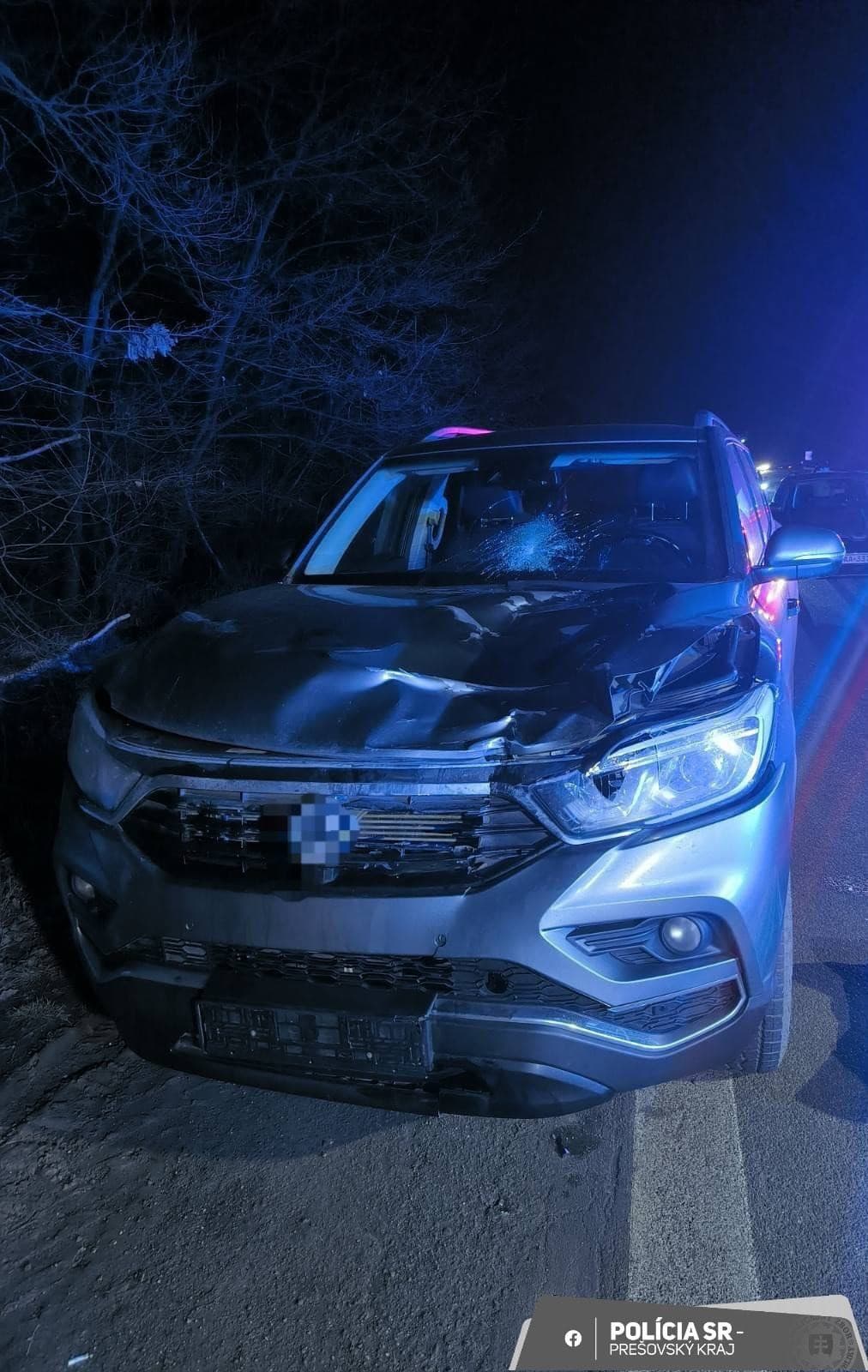 Dopravná nehoda pri Chminianskej Novej Vsi.