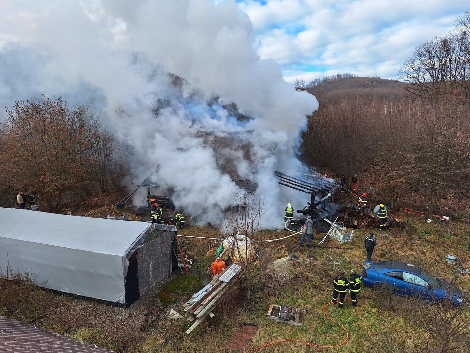 Požiar rodinného domu v obci Nový Salaš.