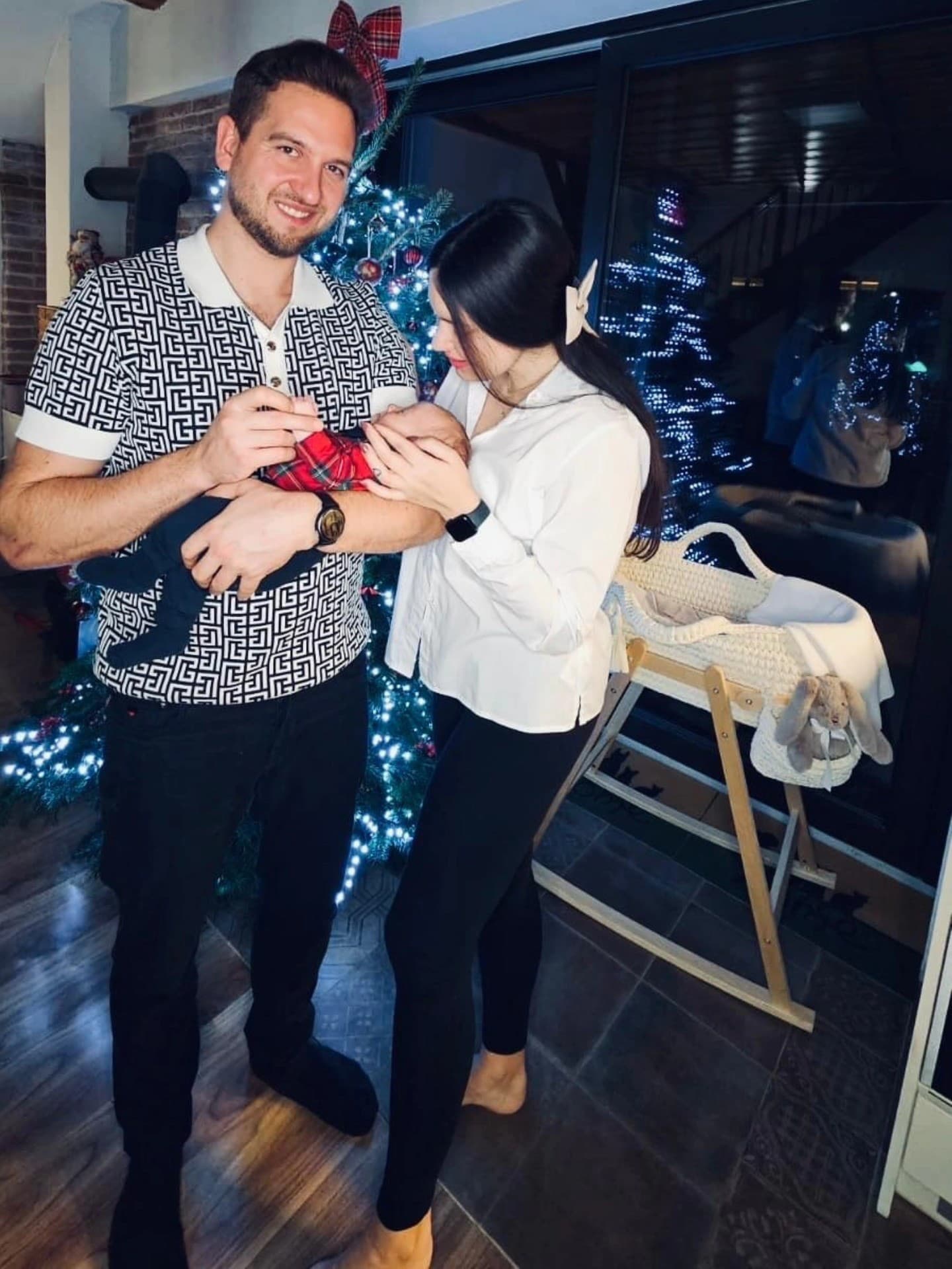 Samo Tomeček je hrdým otcom