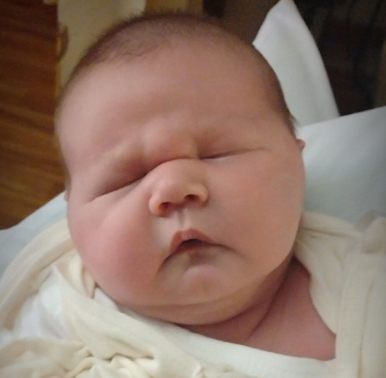 Baby Canyon vážil takmer 6 kilogramov, čo je viac ako bowlingová guľa!