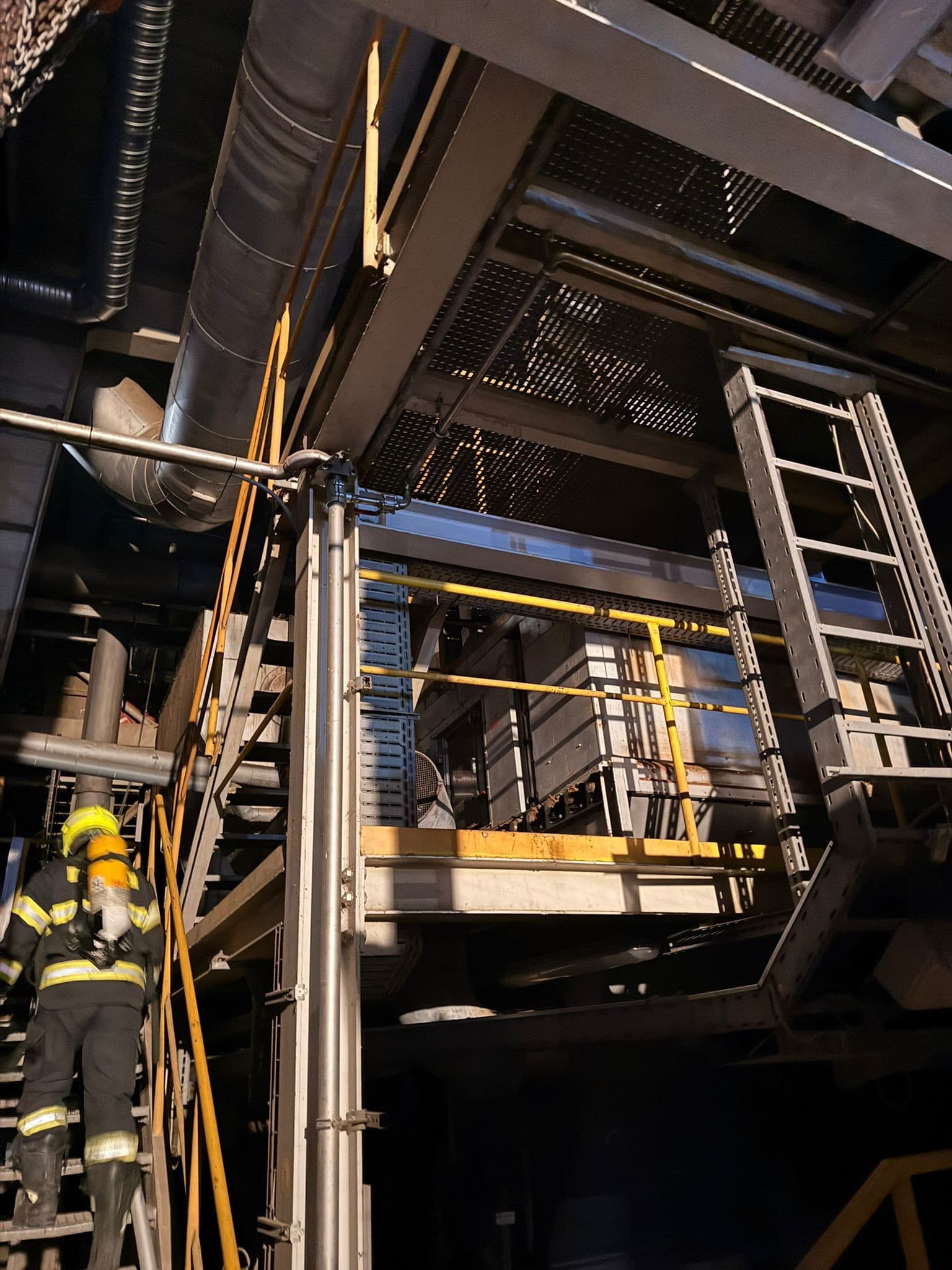 Hasiči od skorého rána