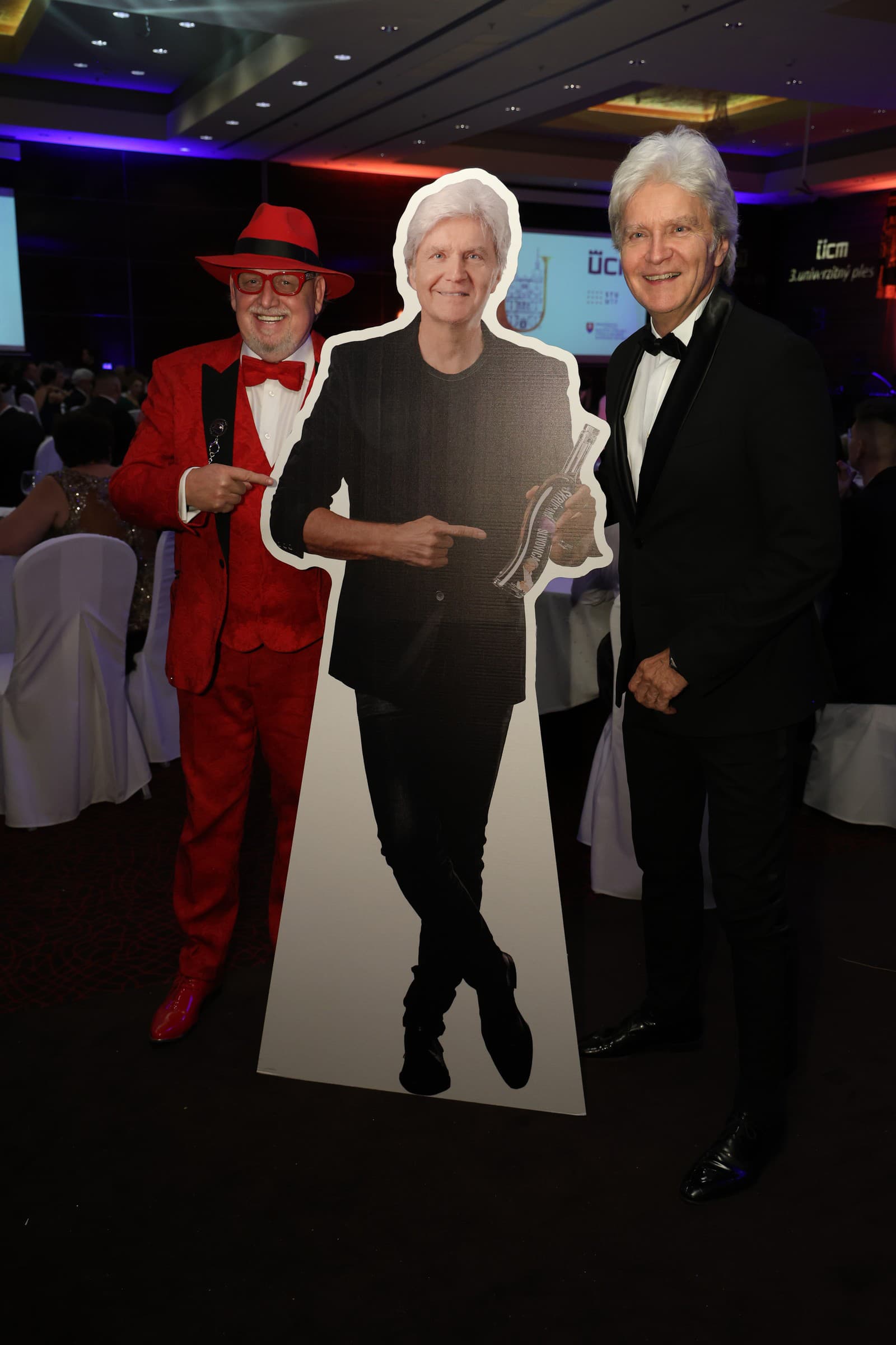 3. univerzitný ples v Trnave. Na snímke Štefan Skrúcaný, Jozef Oklamčák