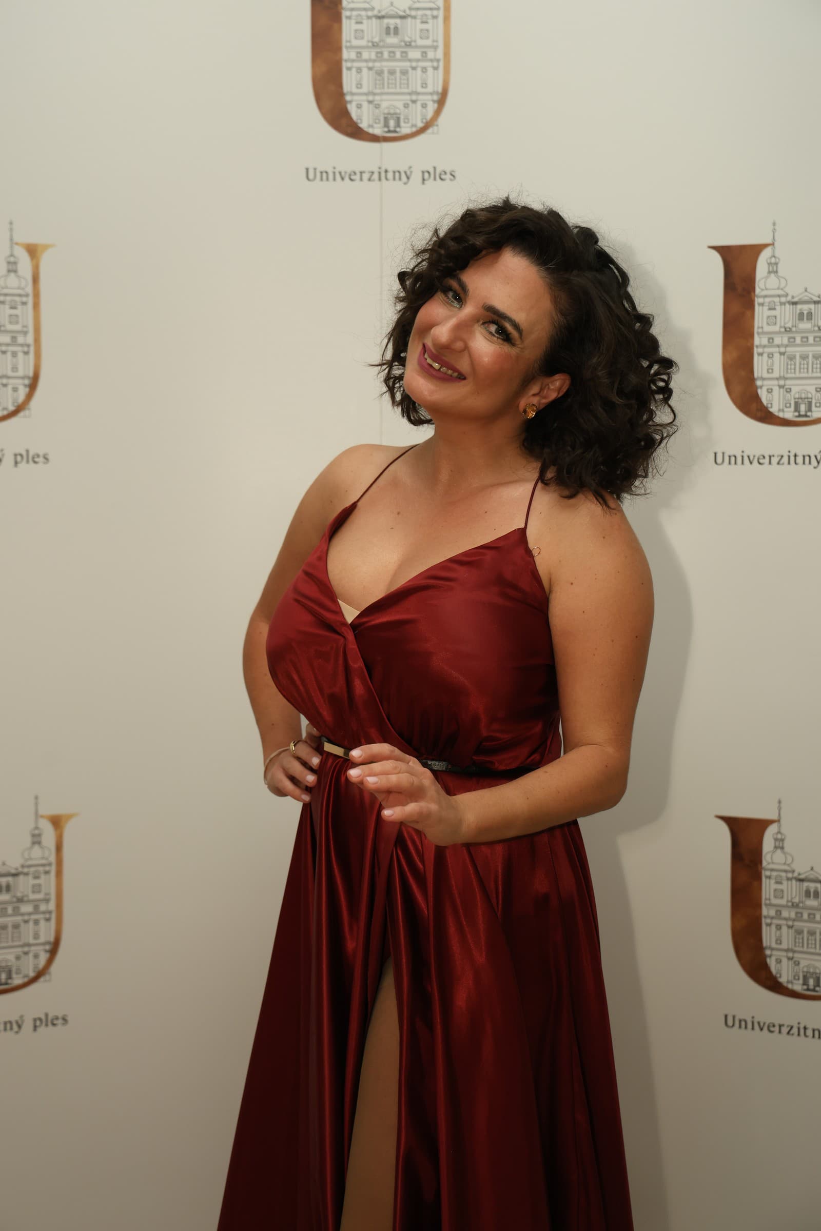 3. univerzitný ples v Trnave. Na snímke  Andrea Zimányiová