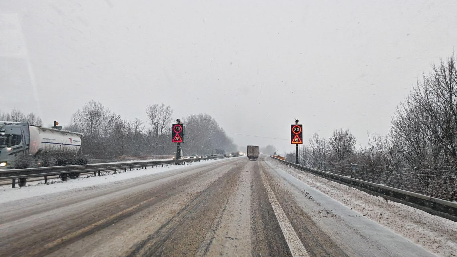 MIMORIADNE Zimná APOKALYPSA ochromila
