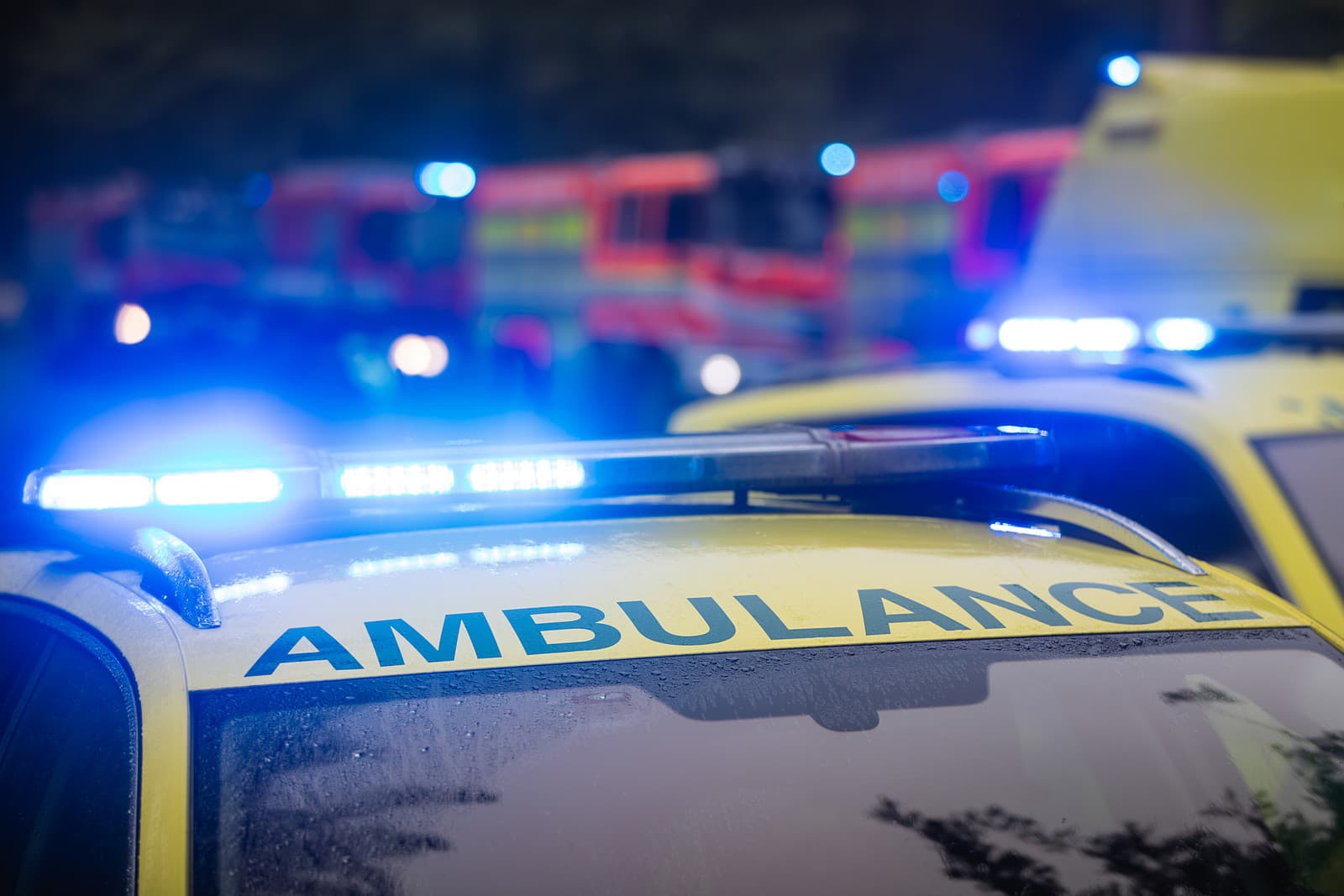 Prikryli ju plachtou a