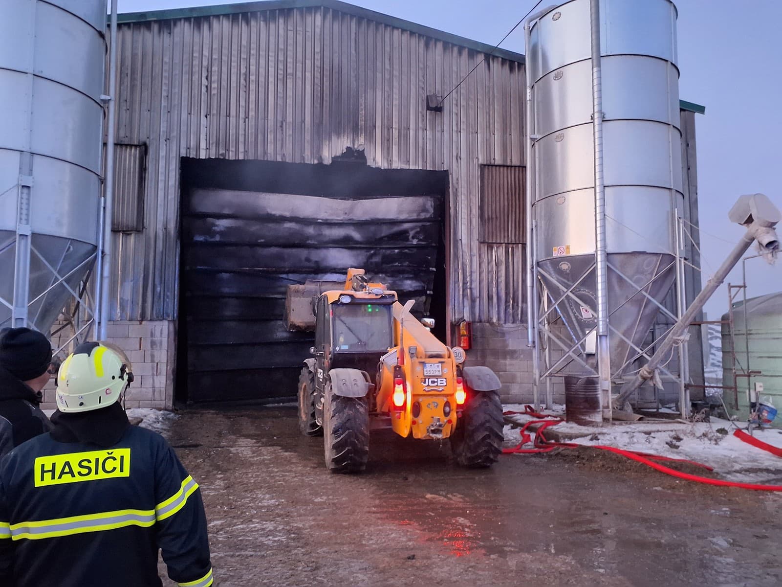 Požiar na družstve v