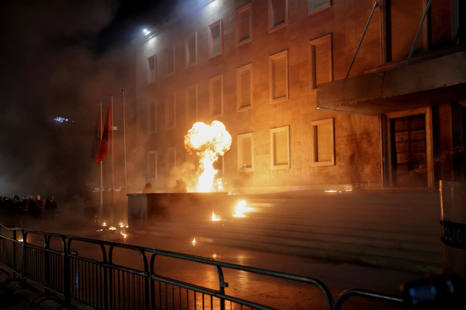 Nepokoje v Albánsku: Počas