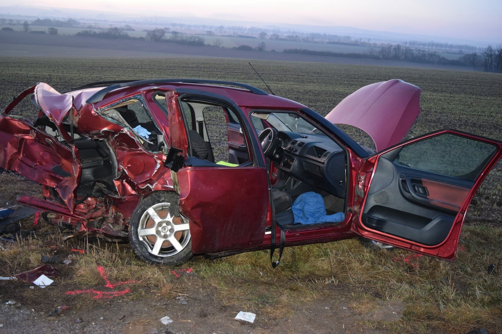 Čelná zrážka dvoch vozidiel