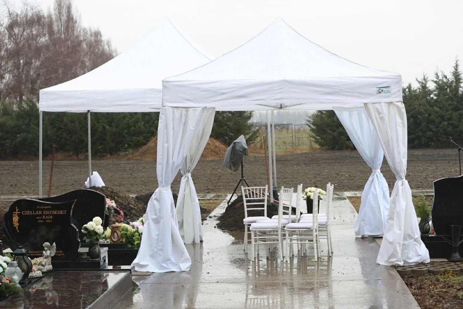 Posledná rozlúčka s Monikou Jákliovou