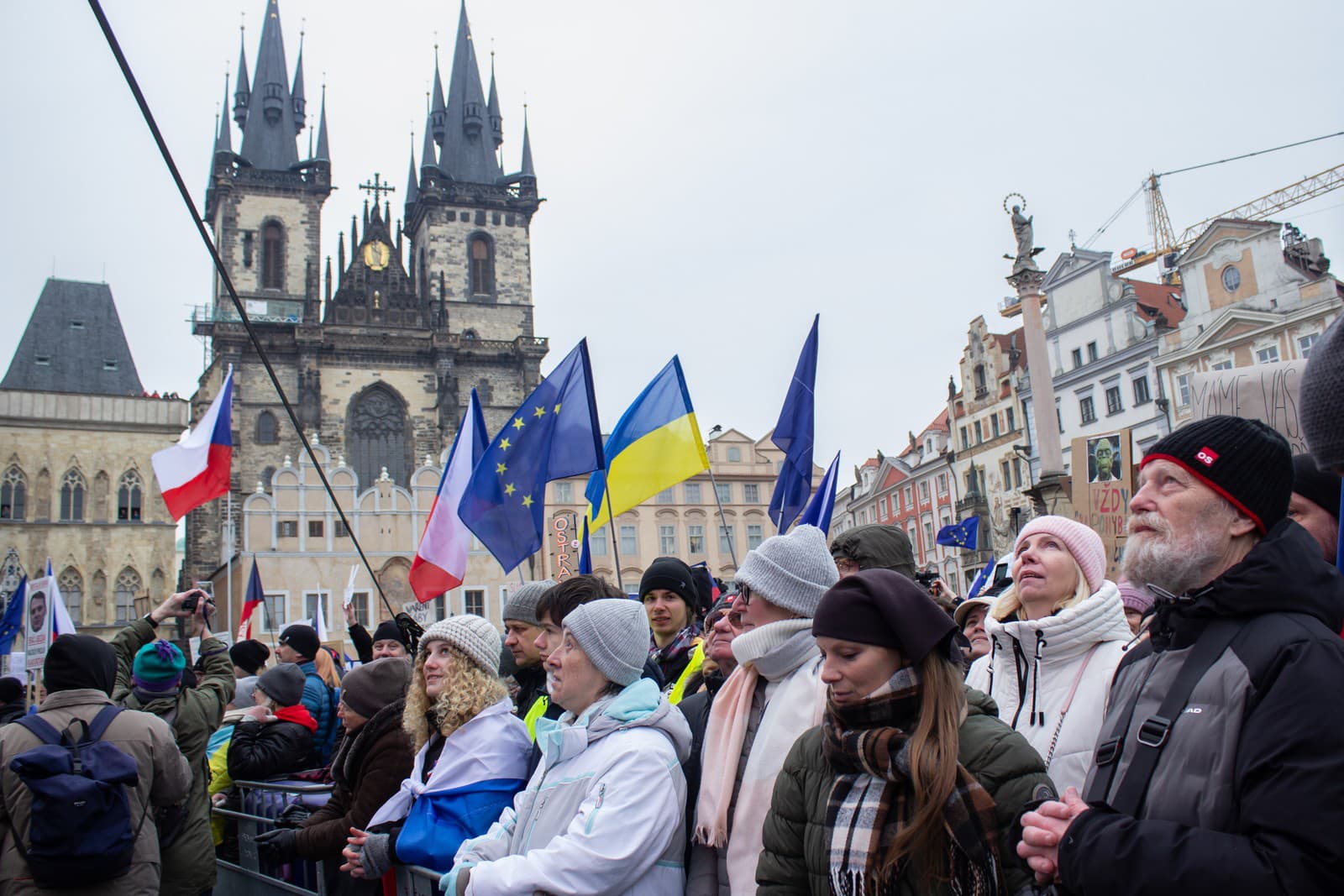 Zhromaždenie na Staromestskom námestí v Prahe na podporu českého prezidenta Petra Pavla